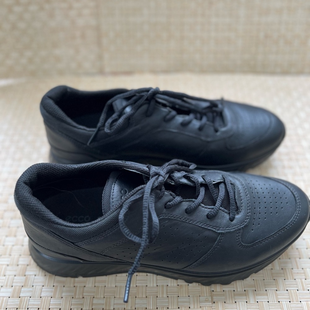 ECCO Men's Exostride Sneaker EU 41 size 7 Black leather